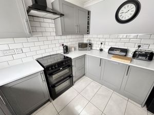Kitchen- click for photo gallery